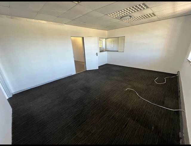 232M² OFFICE TO LET IN CLAREMONT